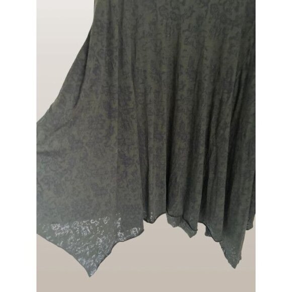 PERUVIAN CONNECTION Tunic Boatneck Hunter Green Floral All Over Large - Picture 2 of 7